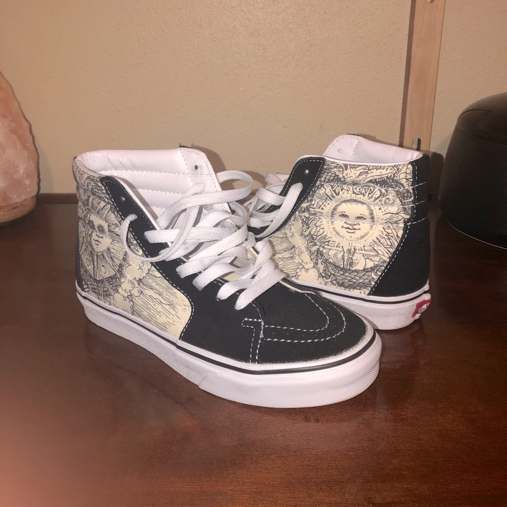 🛑SOLD ON MERCARI🛑 Astrology Zodiac Sign Vans Sk8-hi hightops